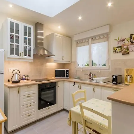 House La Providence Holiday home Heric